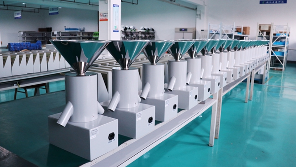 乐鱼生产基地掠影