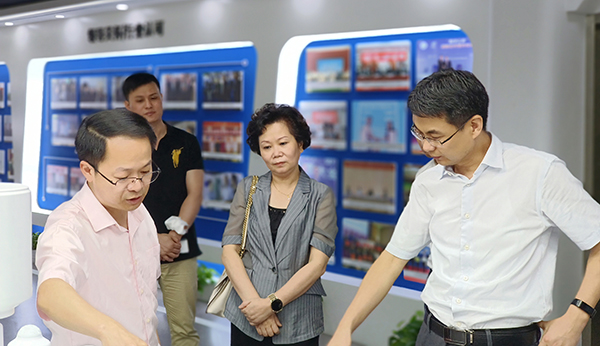 吴卿副厅长、陈清莉主委一行参观乐鱼数字三农展厅 吴卿副厅长、陈清莉主委一行参观乐鱼数字三农展厅