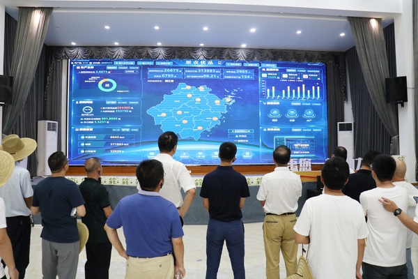 参观高标准农田、耕肥数字化应用场景、浙江乡村大脑、“浙农优品”多跨应用场景 参观高标准农田、耕肥数字化应用场景、浙江乡村大脑、“浙农优品”多跨应用场景