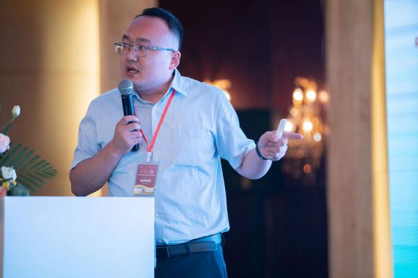 1695449333988488.jpg 乐鱼营销副总周蓝舰作《产业大脑+未来农场的模式探索》专题报告.jpg