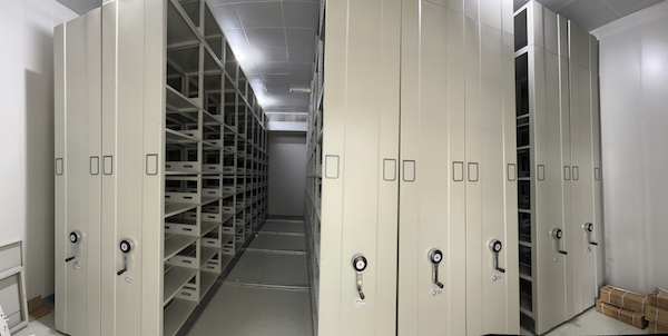 1713583756932550.png 2种质资源库.png